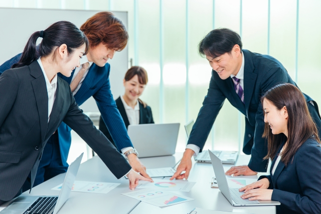 スタートアップの労務管理ミス3選を徹底解説！最適な対策と選び方を社労士が比較