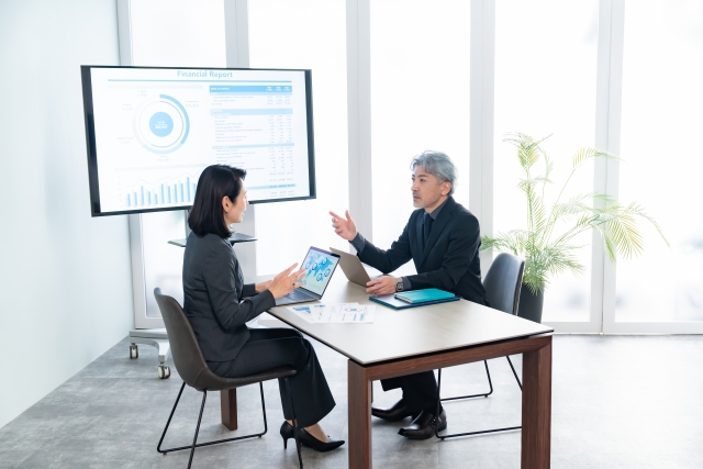 固定残業代が無効と指摘されたら？会社が知るべき7つの対応ステップと再設計の極意